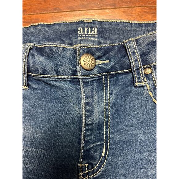 A.N.A A New Approach Cropped Jeans Women's Size 10 Blue Mid Rise Embellished - Picture 4 of 12